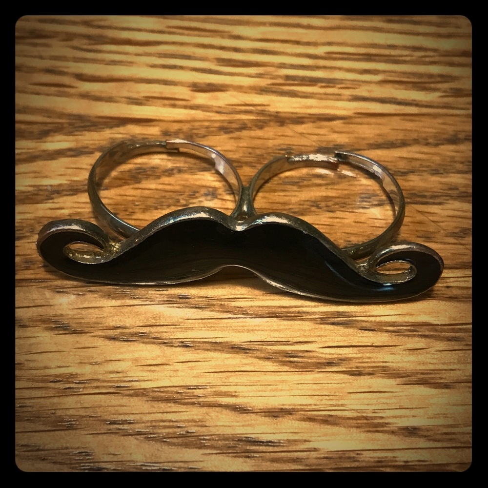 👴Mustache two-finger ring